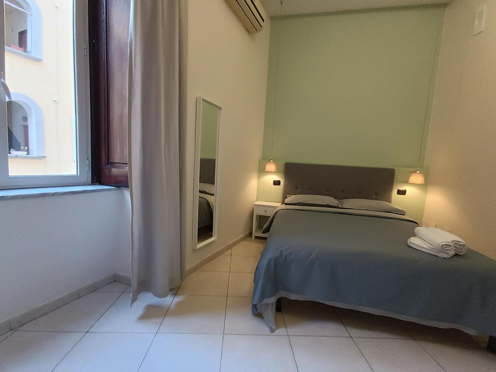 Residenza Geri - Suite And Home Napoli Centro Экстерьер фото